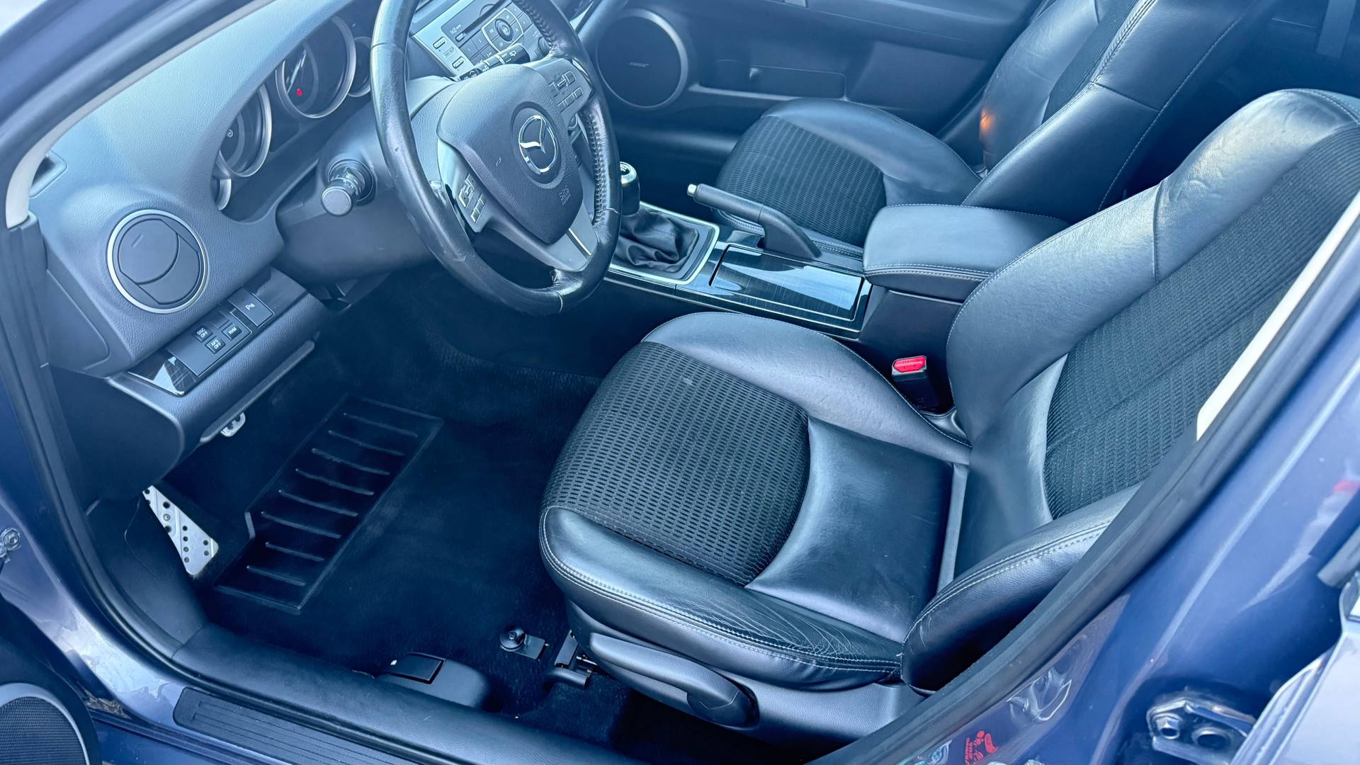 MAZDA 6 2.2 CD 16V Sport-showroom-element-3