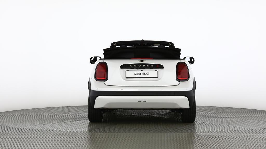 MINI Cooper S Cabrio-image-13