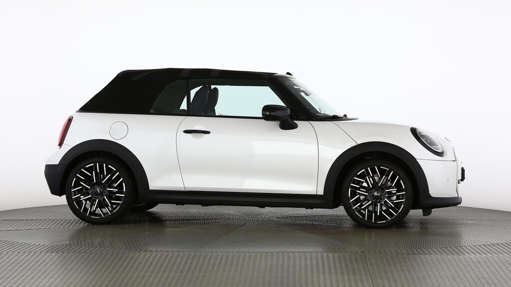 MINI Cooper S Cabrio-image-2