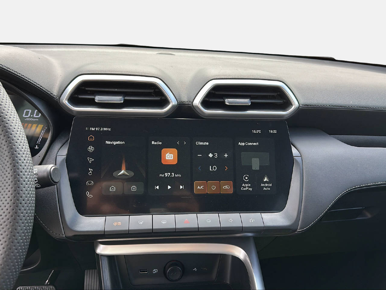 MG ZS 1.5 Hybrid+ Luxury-image-11