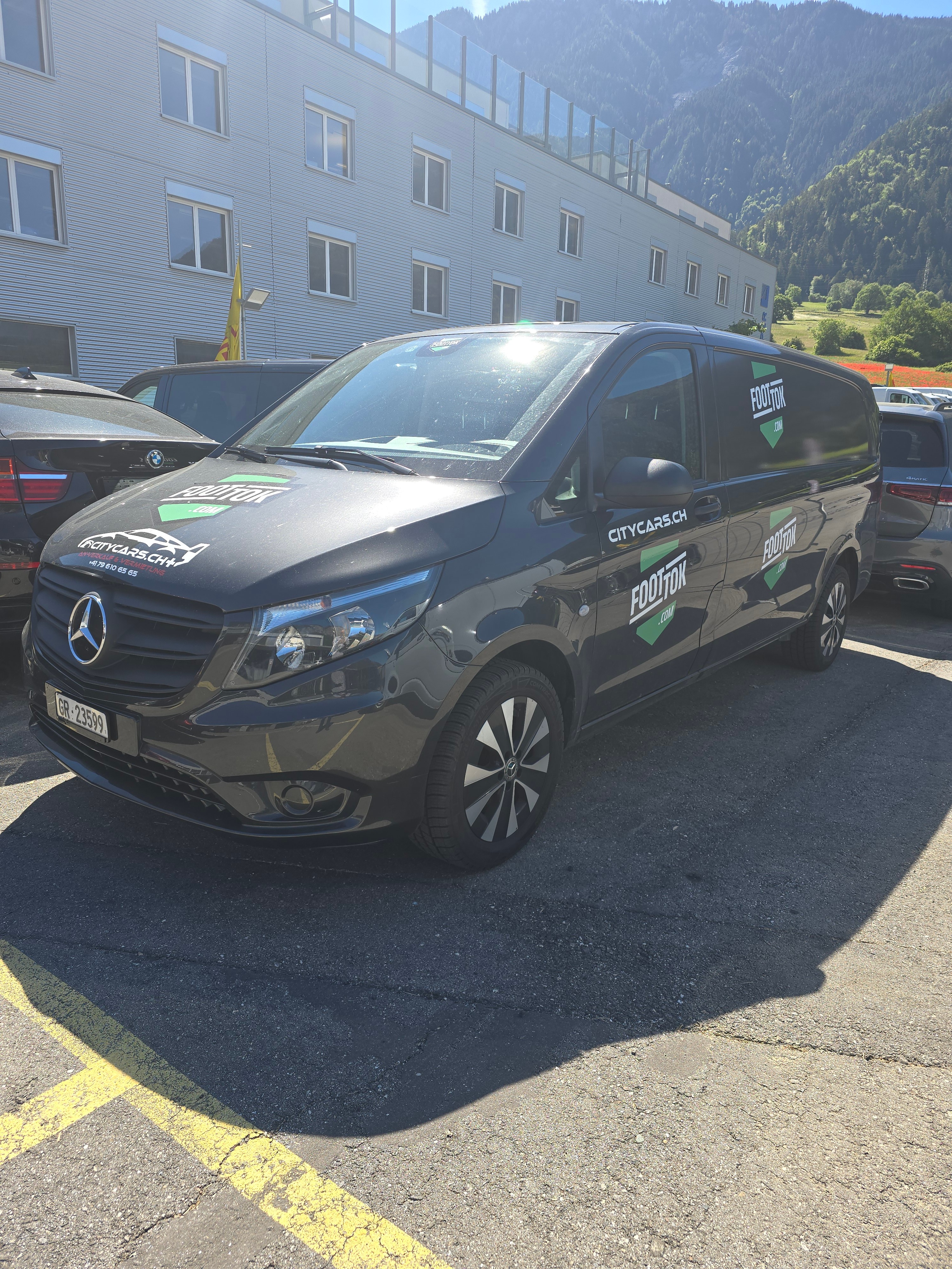 Car photo