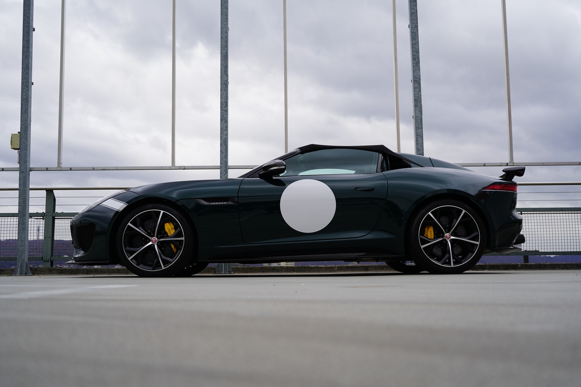 JAGUAR F-TYPE CONVERTIBLE R 5.0 V8 PROJECT 7 AWD l 575 PS-image-1