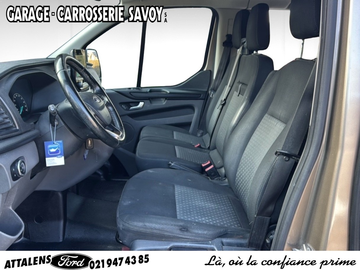 FORD CUSTOM Trend-image-9