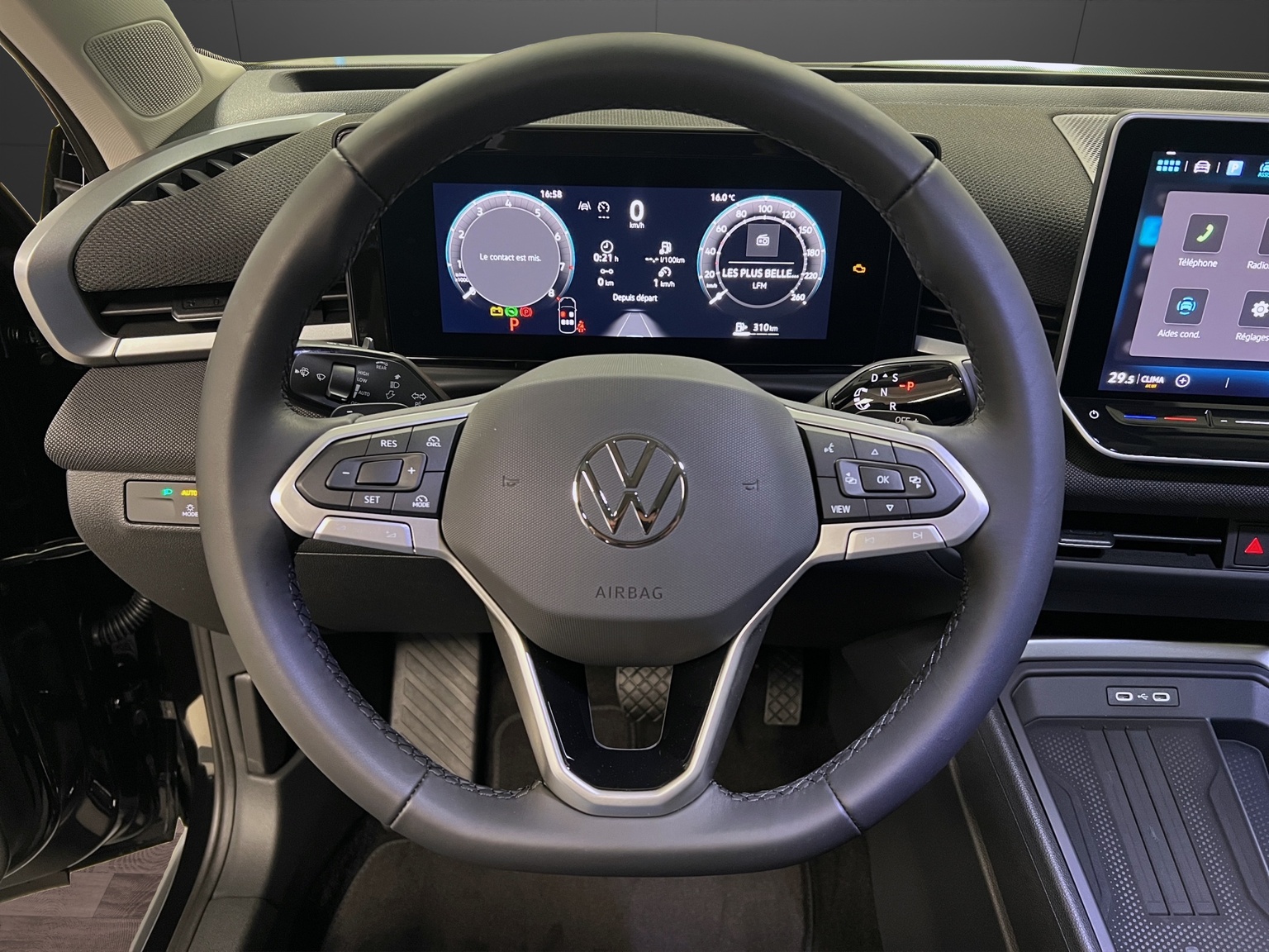 VW T-Roc 1.5 eTSI mHEV Trend DSG-image-6
