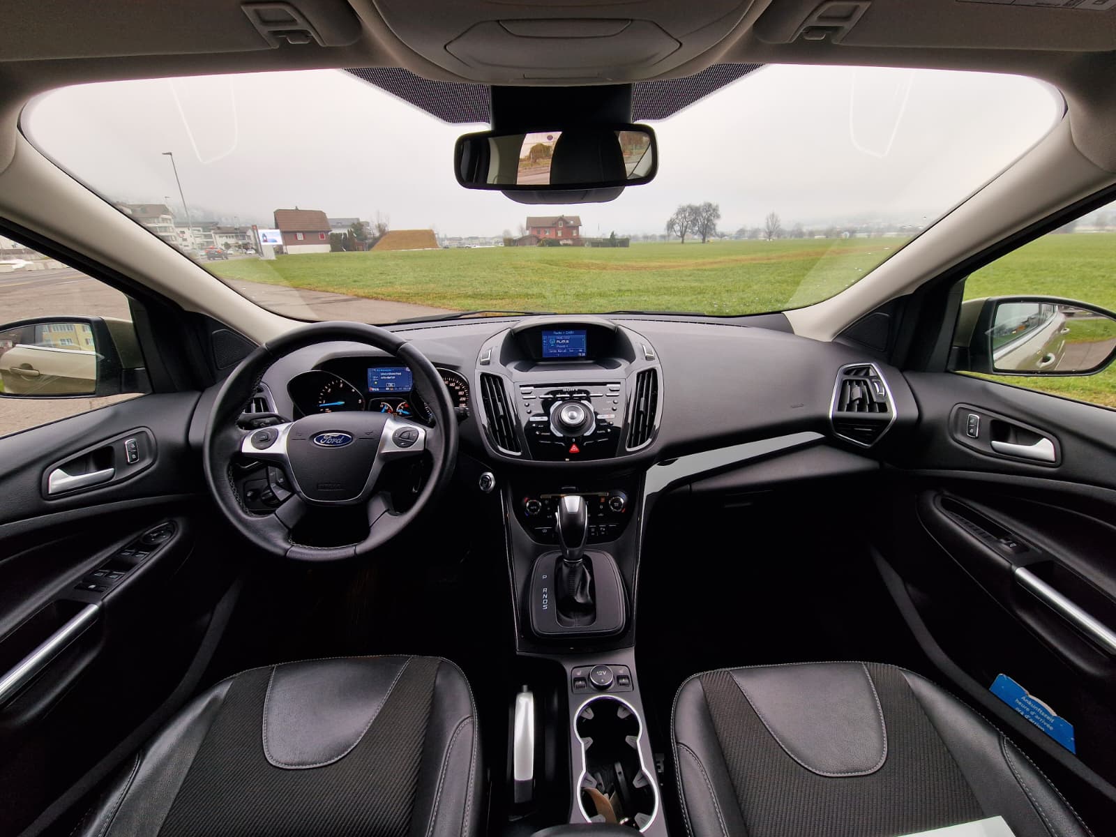 FORD Kuga 2.0 TDCi Titanium S 4WD PowerShift-image-4