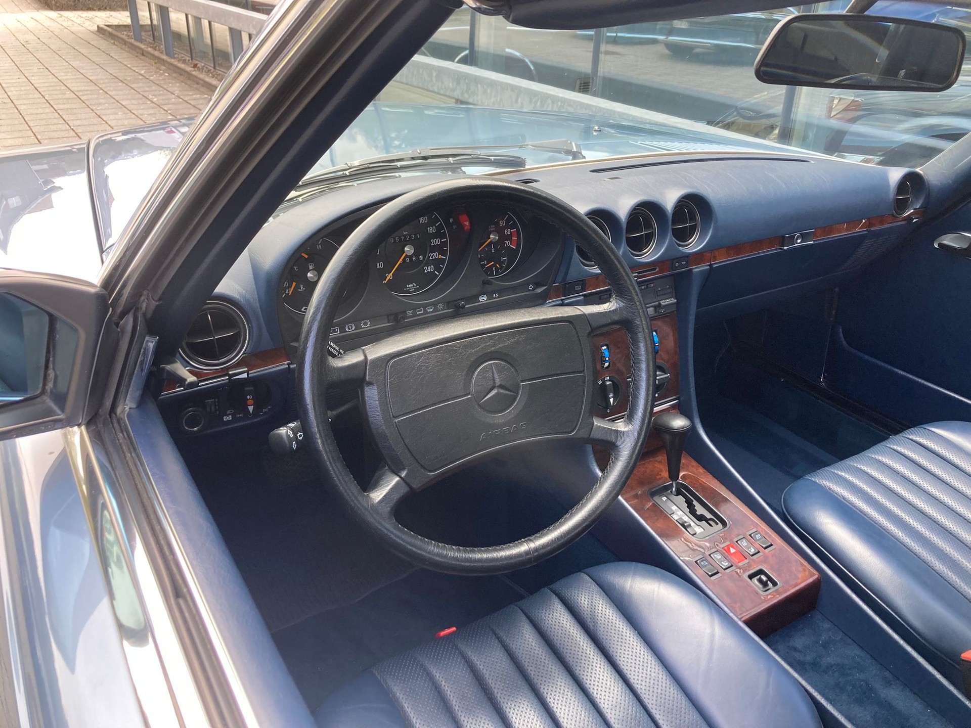 MERCEDES-BENZ SL 500-image-22