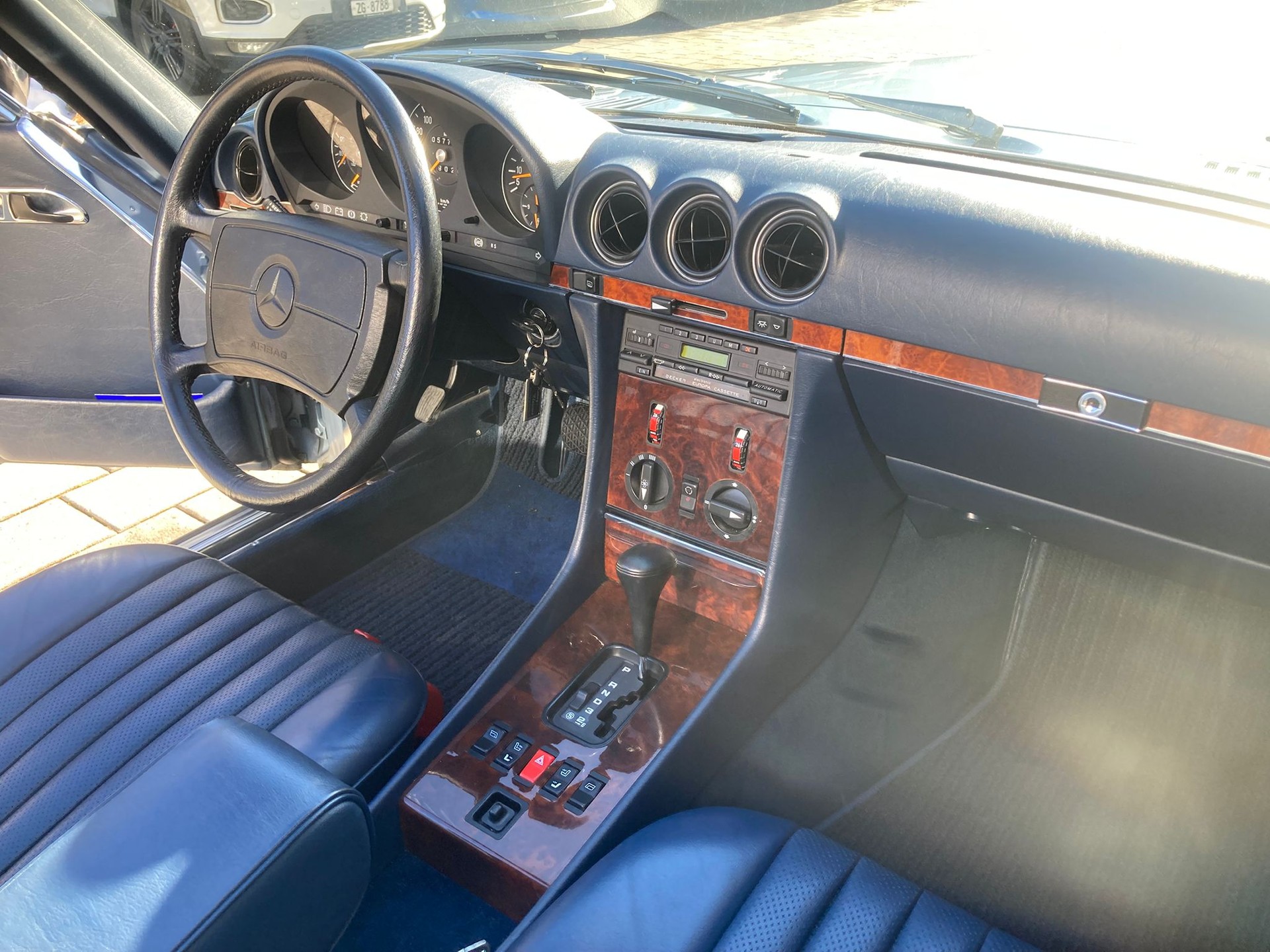 MERCEDES-BENZ SL 500-image-9