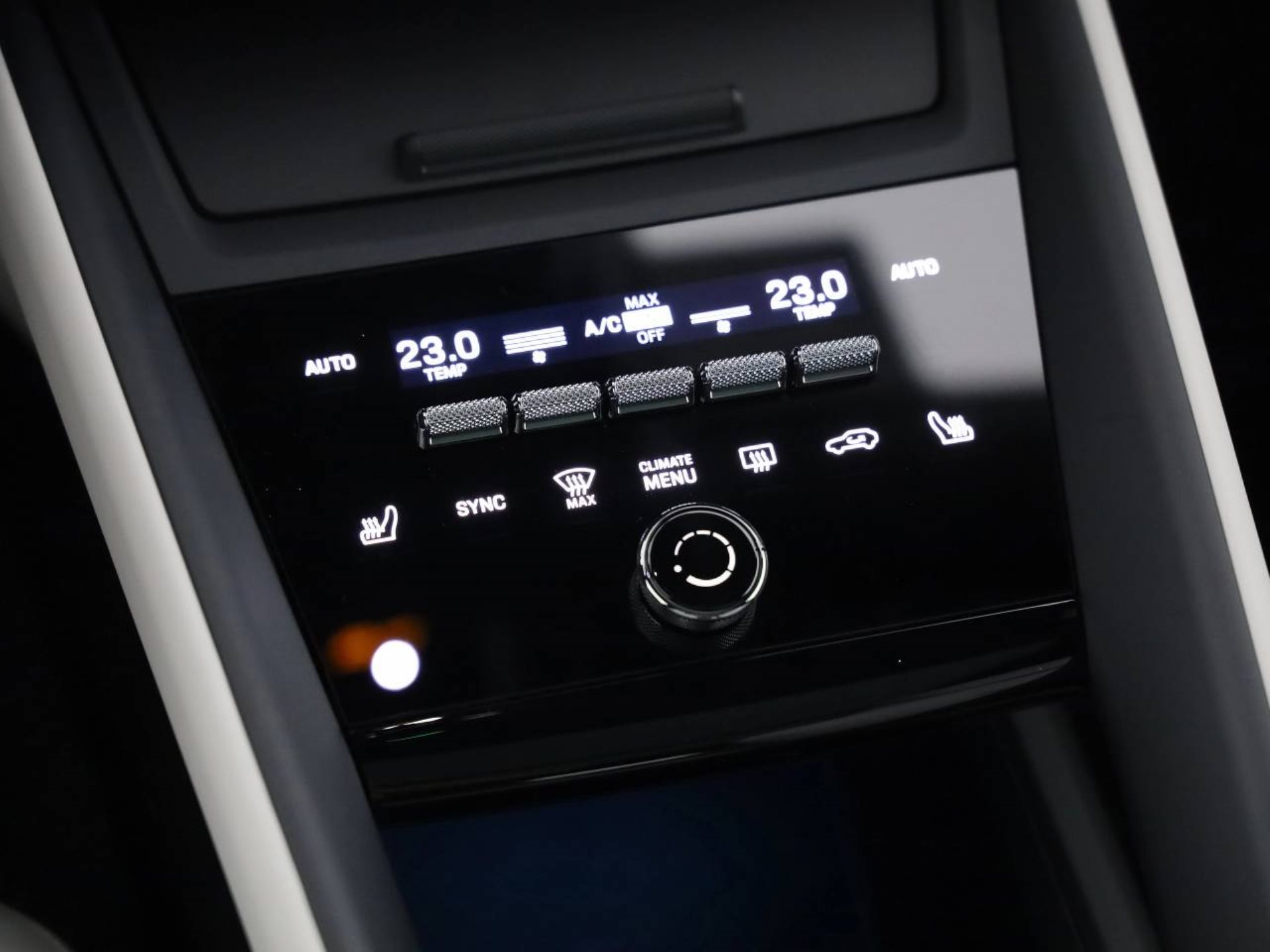 PORSCHE Macan 4-image-17