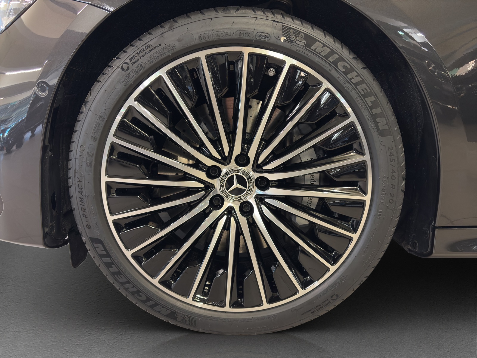 MERCEDES-BENZ E 300 de 4M Break EQ Hybrid Technology-image-14