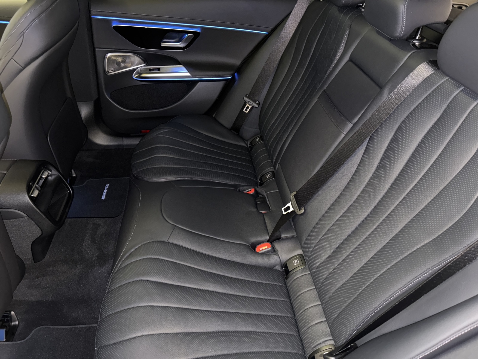 MERCEDES-BENZ E 300 de 4M Break EQ Hybrid Technology-image-10