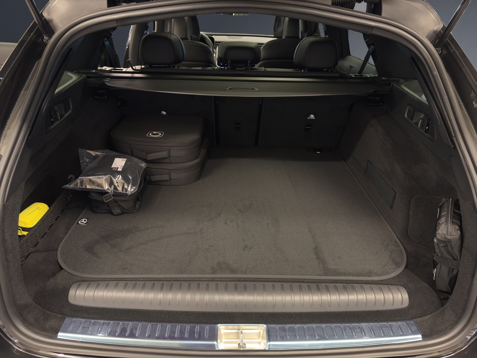 MERCEDES-BENZ E 300 de 4M Break EQ Hybrid Technology-image-13