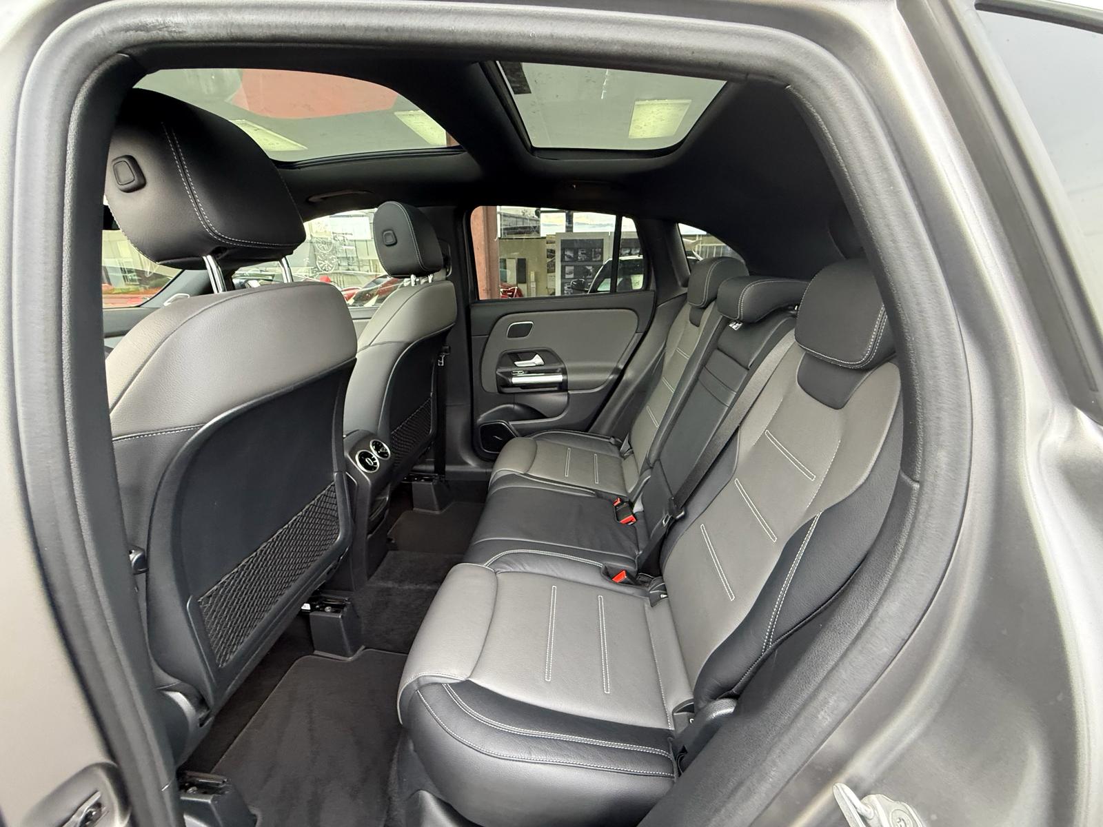 MERCEDES-BENZ GLA 35 AMG 4Matic 8G-Speedshift DCT-image-7