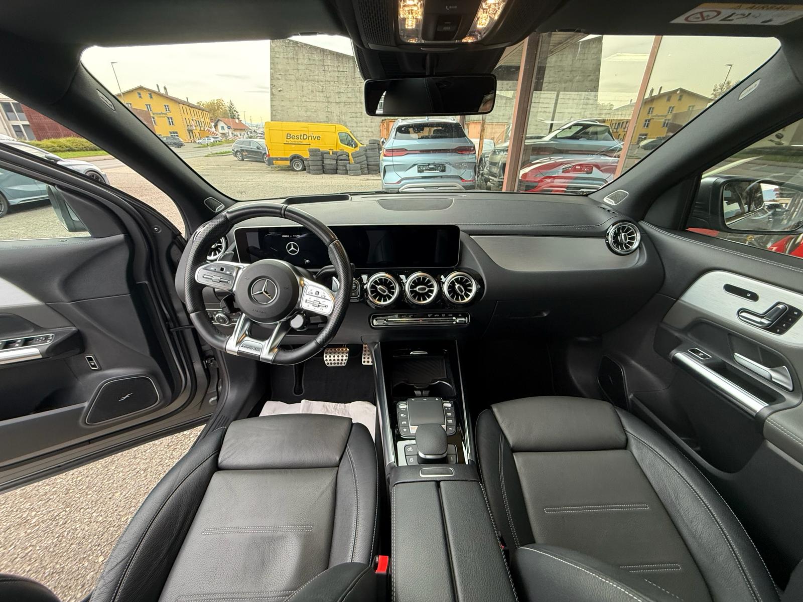 MERCEDES-BENZ GLA 35 AMG 4Matic 8G-Speedshift DCT-image-8