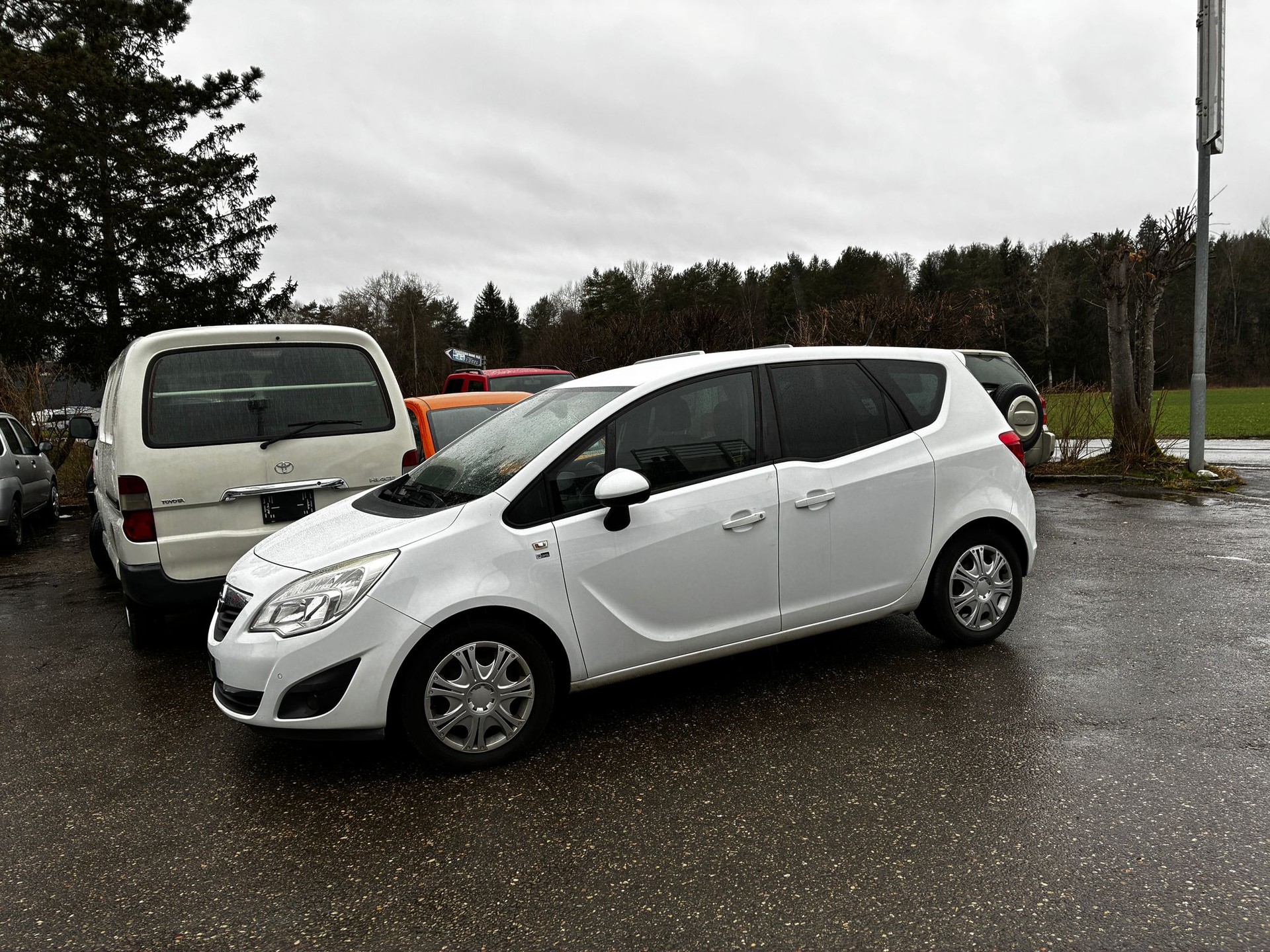 OPEL Meriva 1.4 Turbo Anniversary Edition-image-1