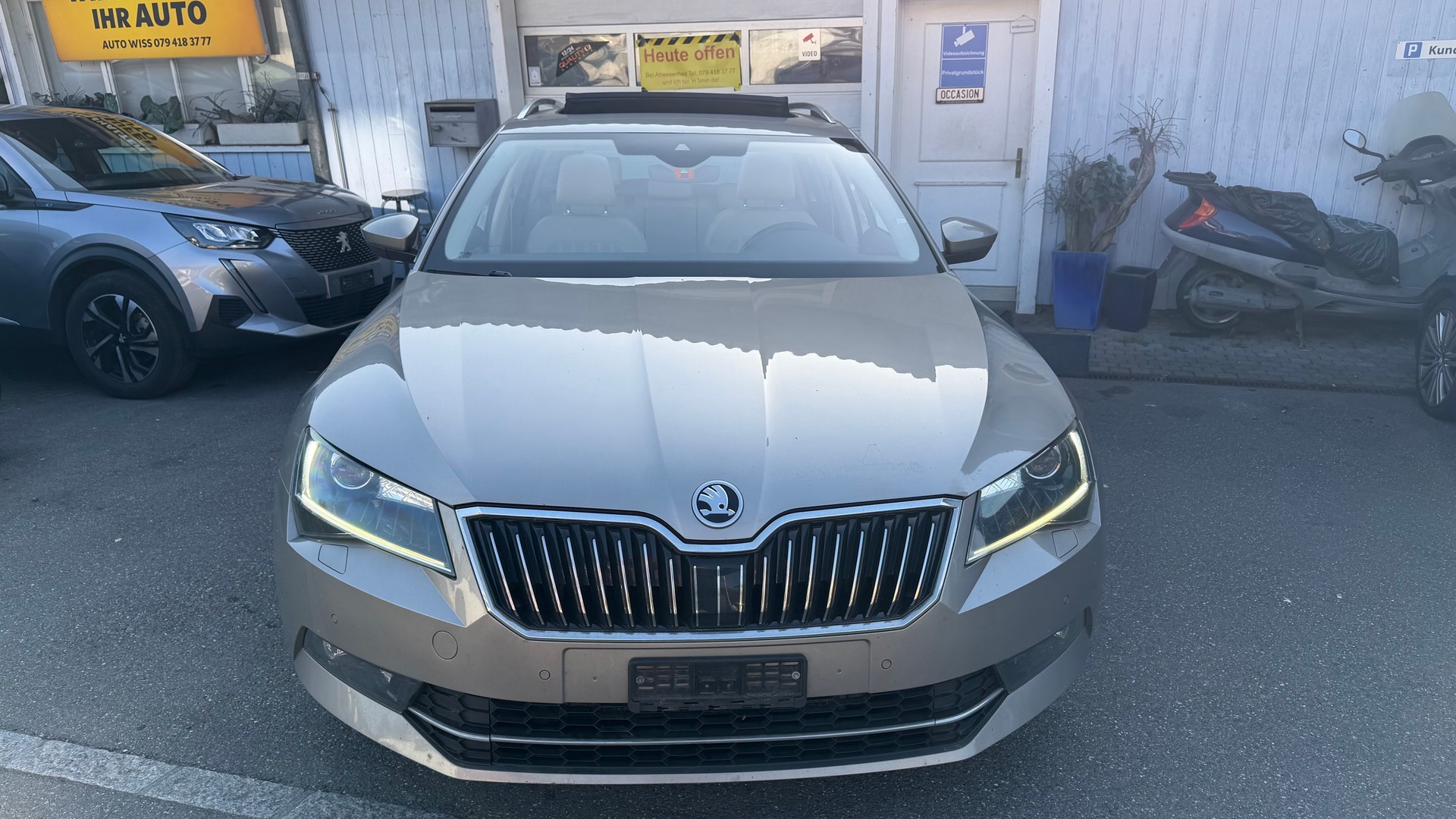 SKODA Superb Combi 2.0 TDi L&K 4x4 DSG-image-1