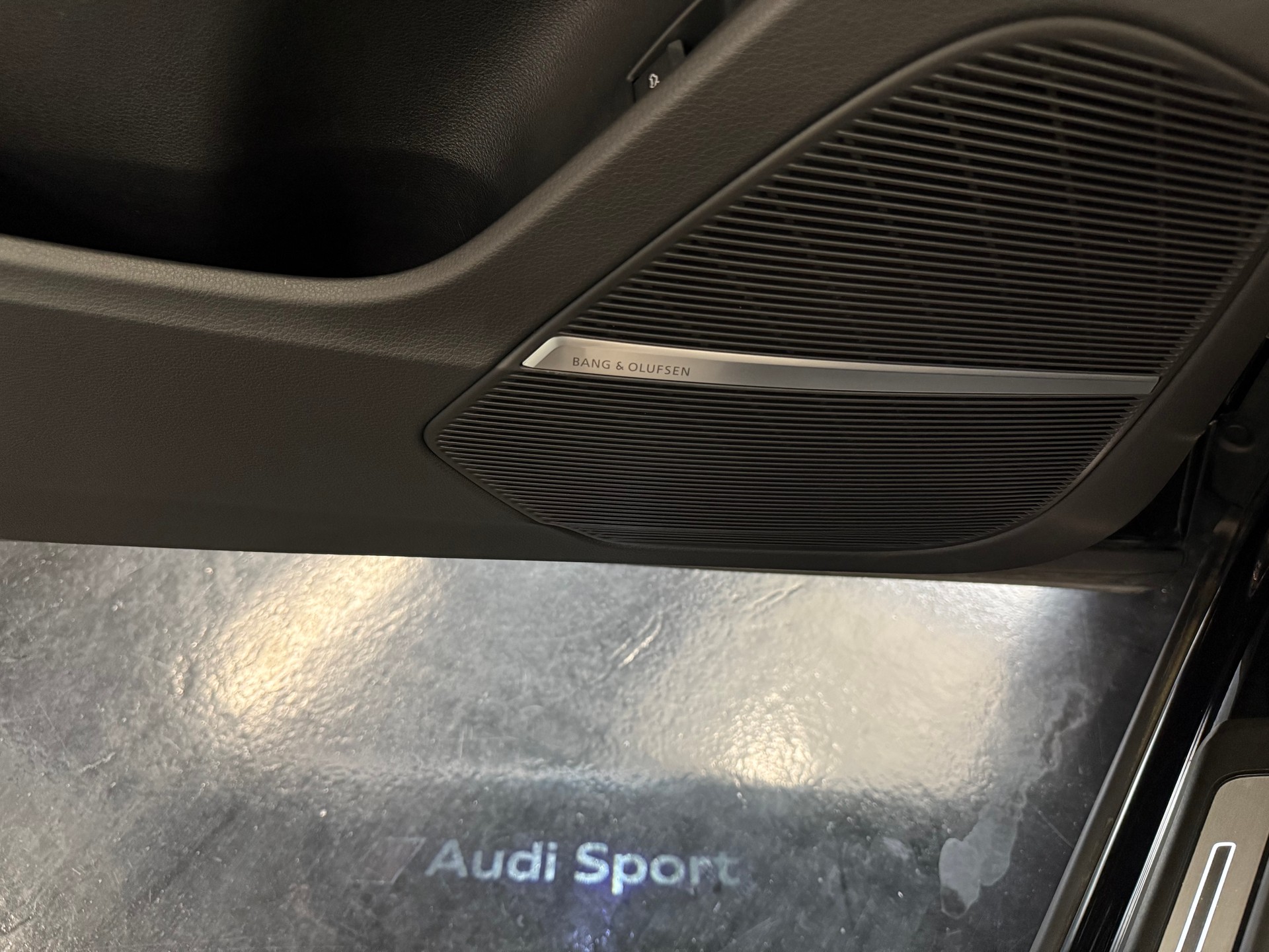 AUDI RSQ8 quattro tiptronic ABT 700 PS-image-31