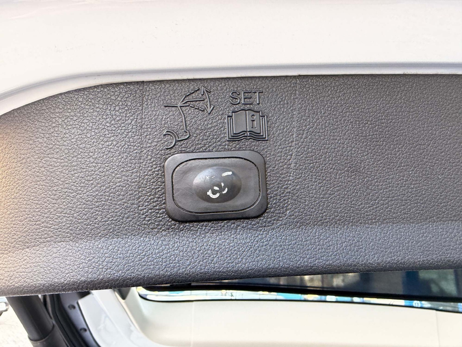 FORD Kuga 2.0 TDCi 150 4x4 Titanium 2.100kg Anhängelast-image-8