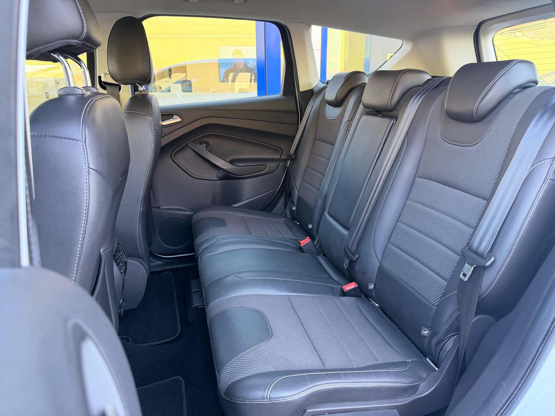 FORD Kuga 2.0 TDCi 150 4x4 Titanium 2.100kg Anhängelast-image-9