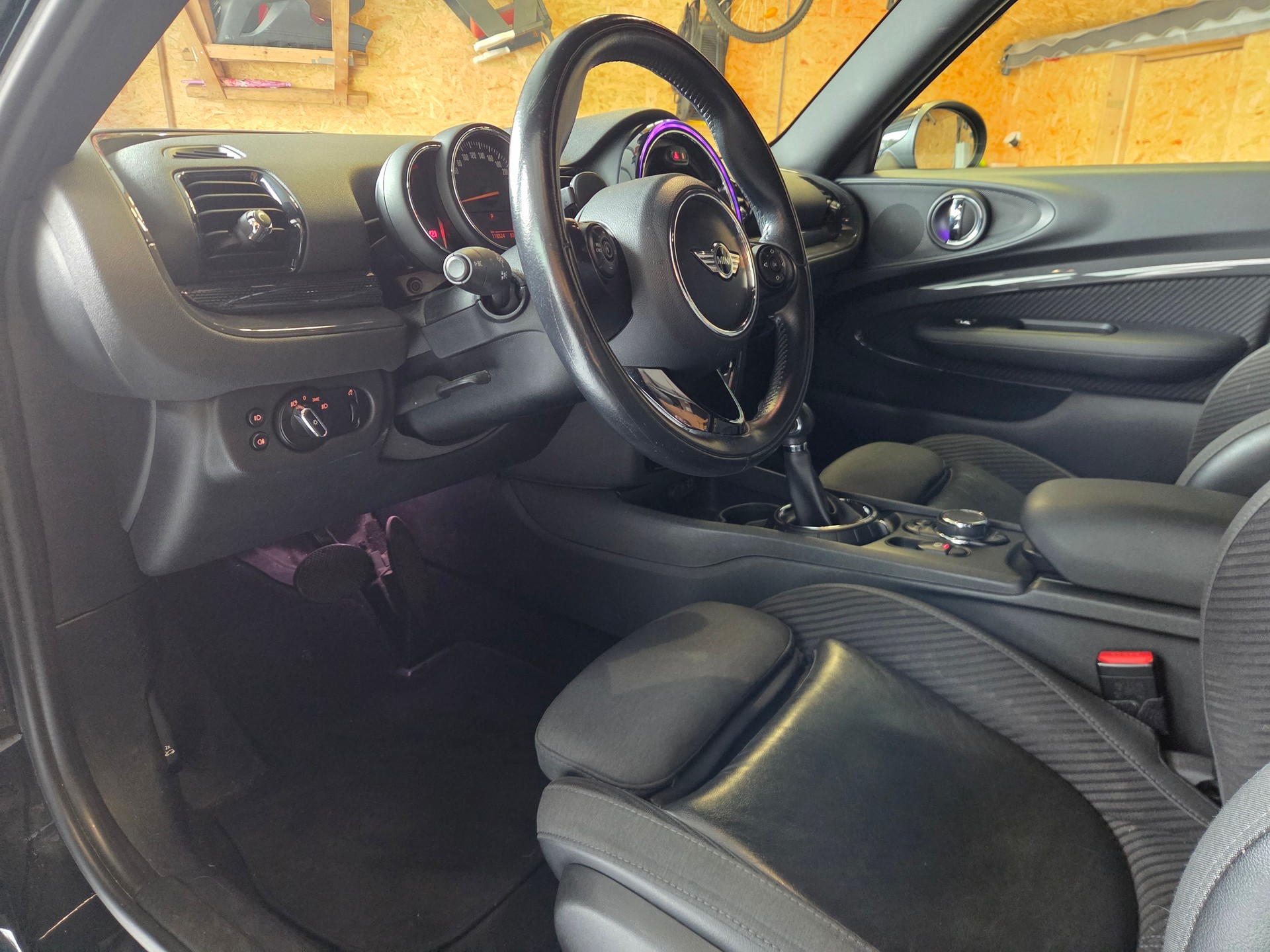 MINI Clubman Cooper S ALL4 Steptronic-image-1
