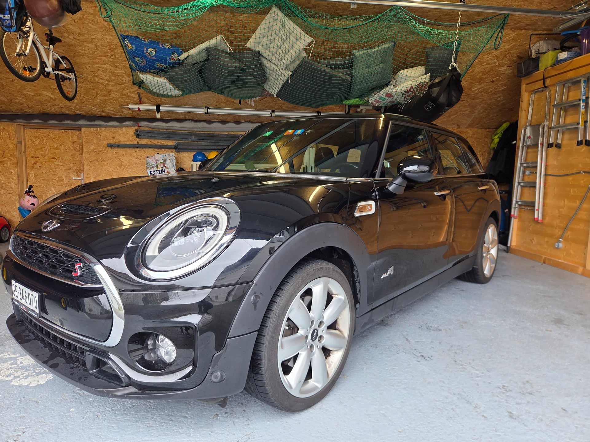 MINI Clubman Cooper S ALL4 Steptronic-image-0