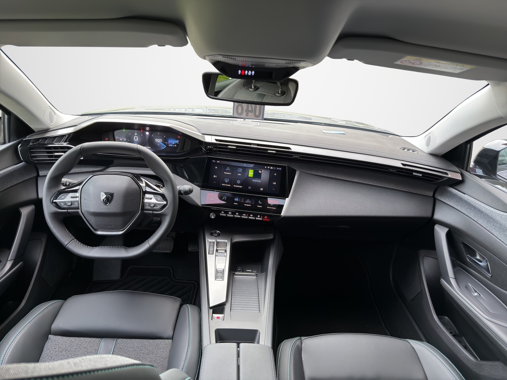 PEUGEOT 308 1.2 Pure Tech Allure EAT8-image-5