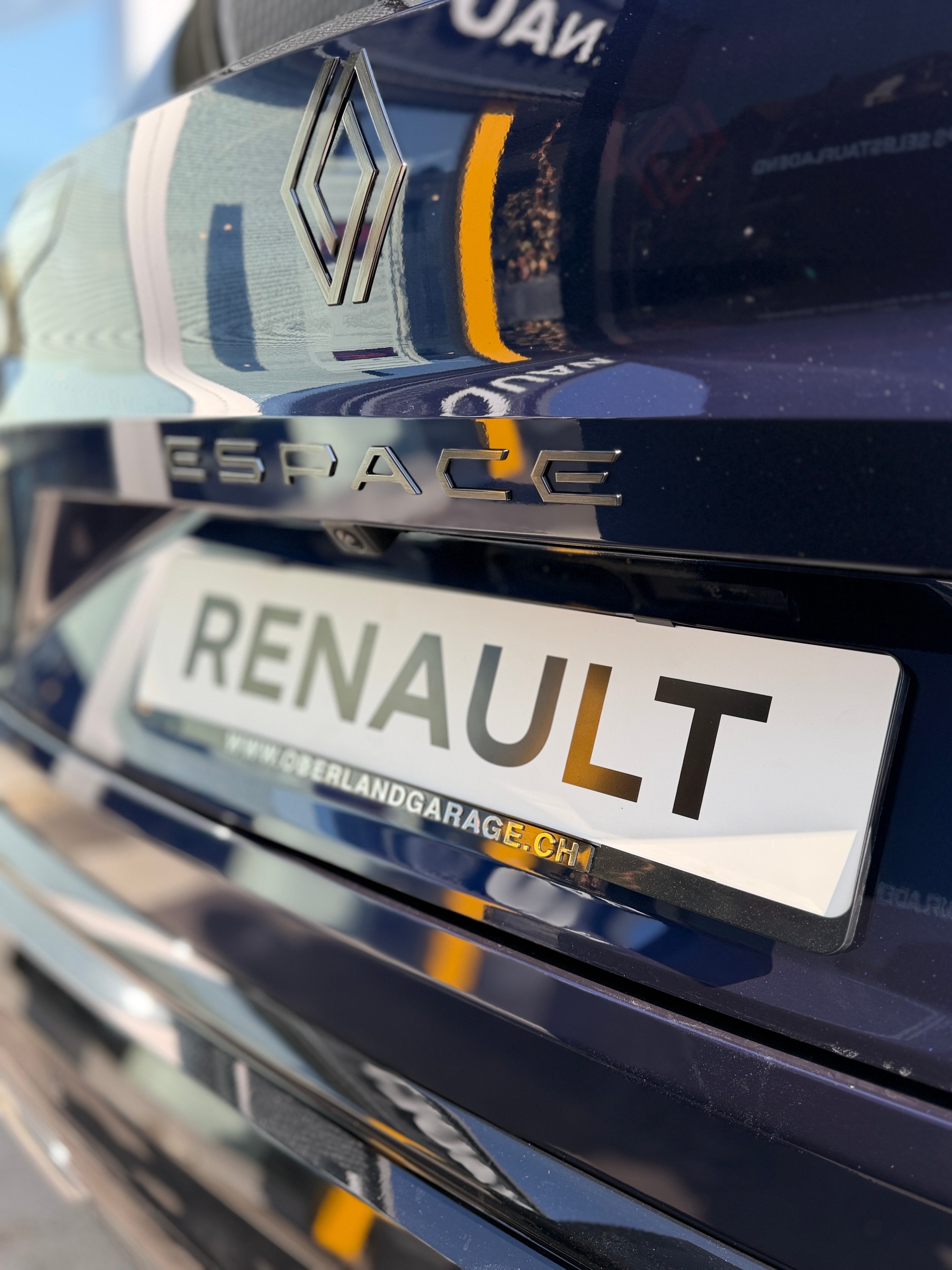 RENAULT Espace 1.2 E-Tech 200 Esprit Alpine 7-Sitze-image-12