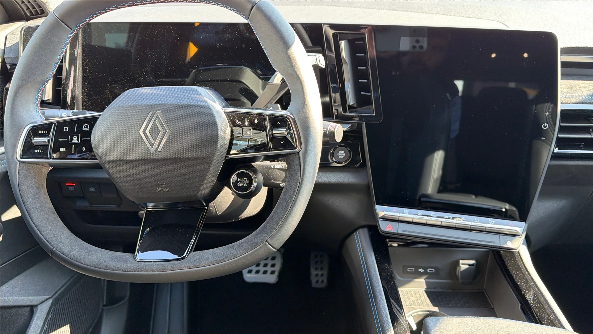 RENAULT Espace 1.2 E-Tech 200 Esprit Alpine 7-Sitze-image-13