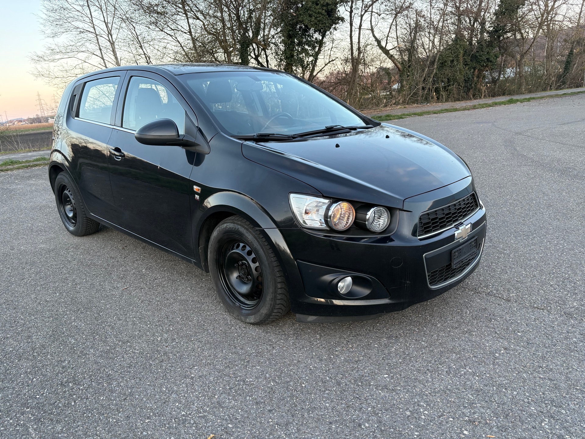 CHEVROLET Aveo 1.4 LT-image-1
