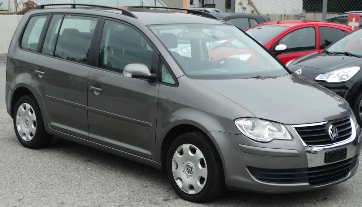 VW Touran 2.0 TDI Trendline-image-1