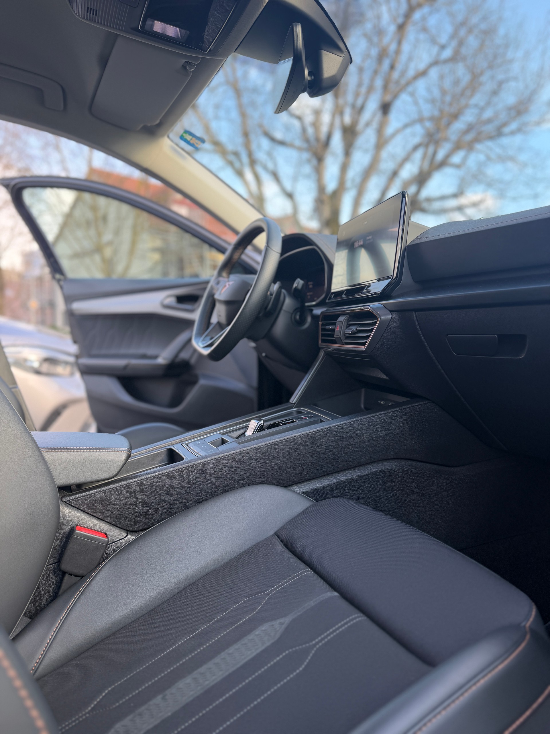CUPRA Formentor 1.4 e-HYBRID pHEV DSG-image-9