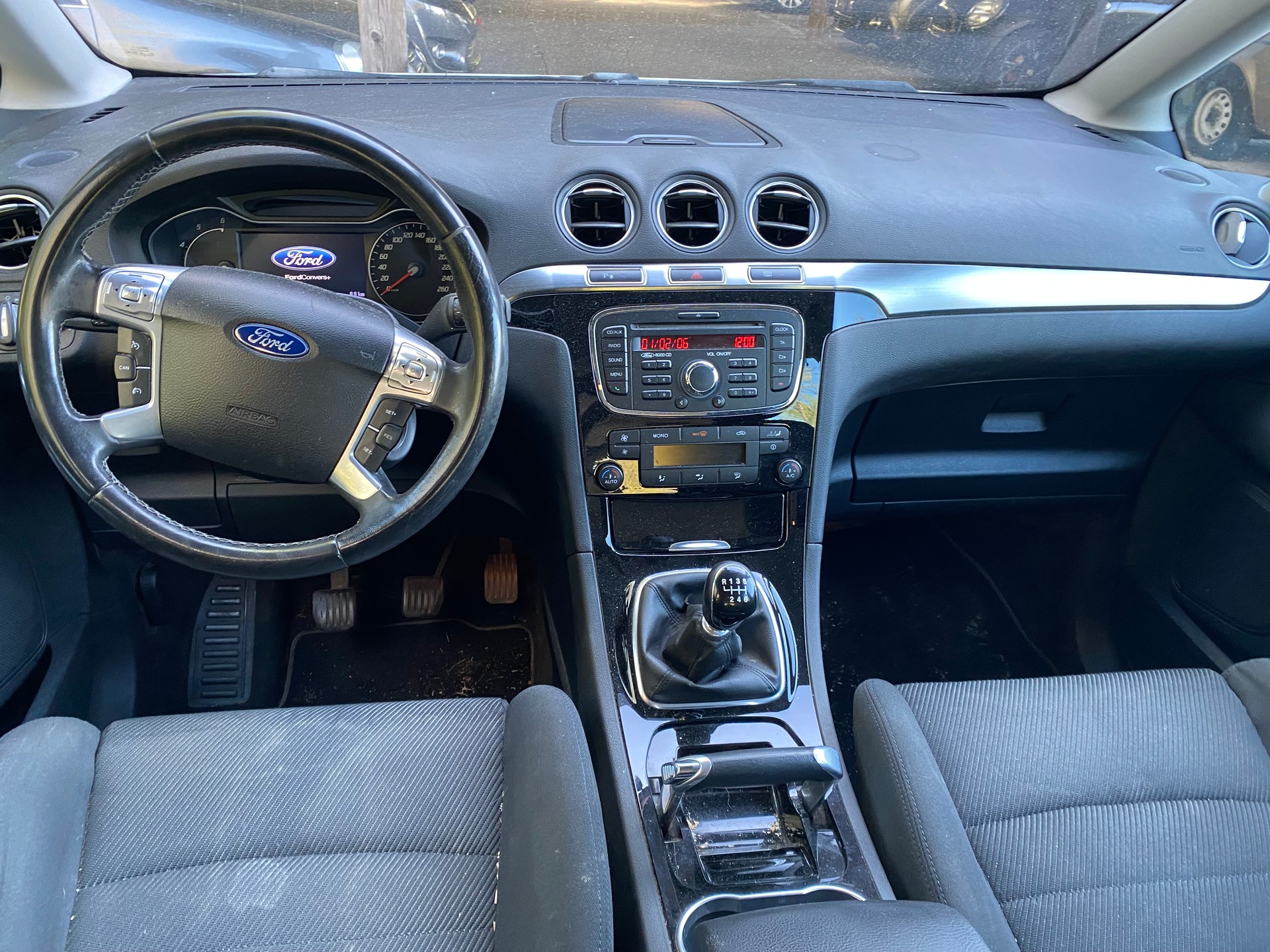 FORD Galaxy 2.0 TDCi Titanium PowerShift-image-5