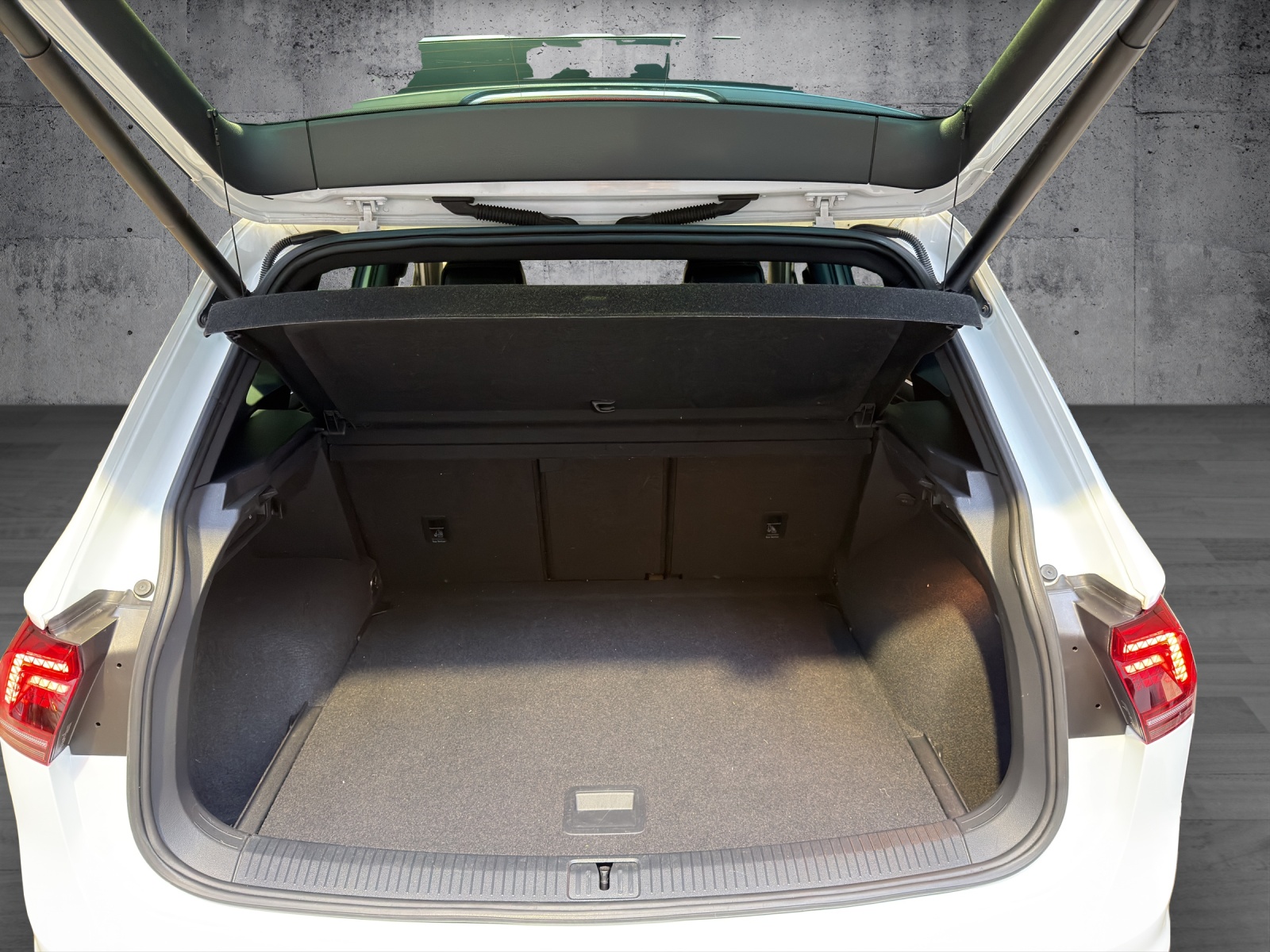 VW Tiguan 2.0 TSI Highline DSG-image-10