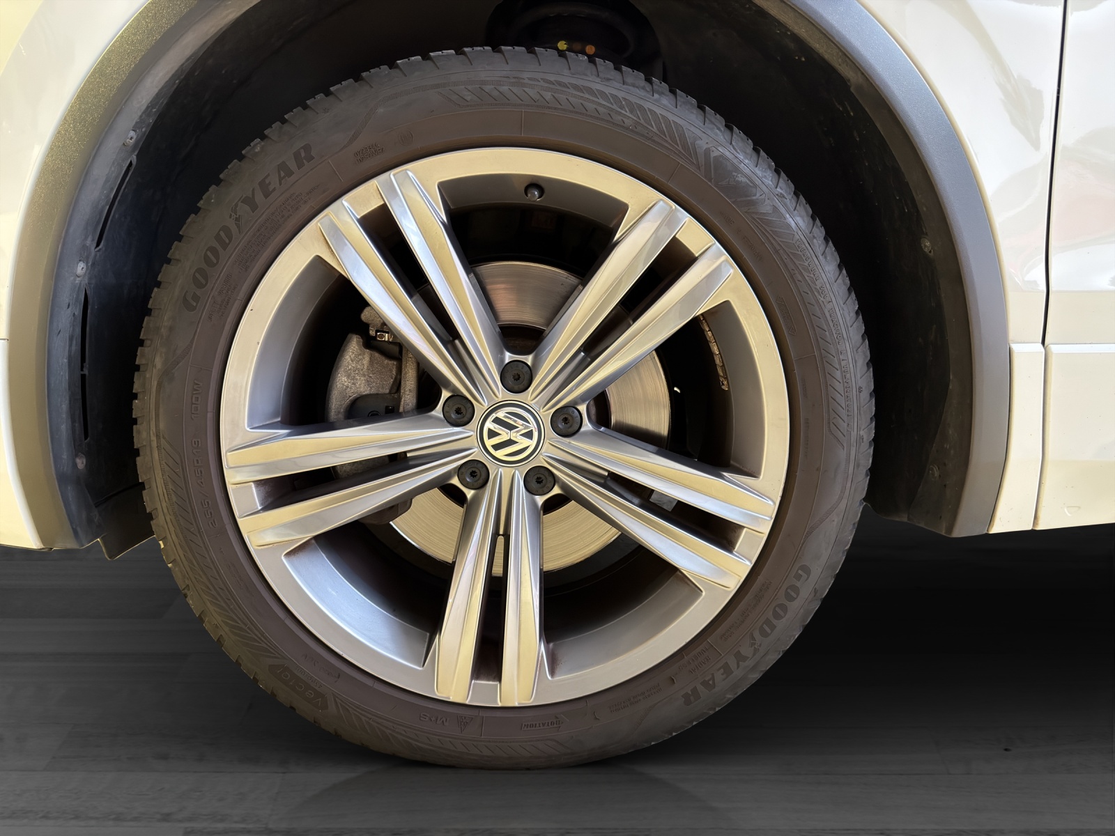 VW Tiguan 2.0 TSI Highline DSG-image-11