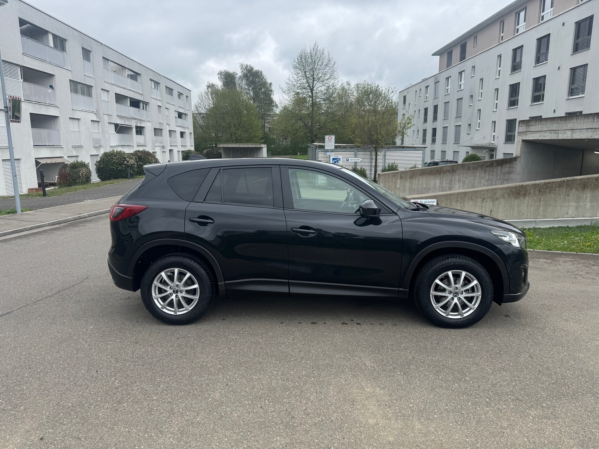 MAZDA CX-5 2.2 D Revolution AWD-image-3