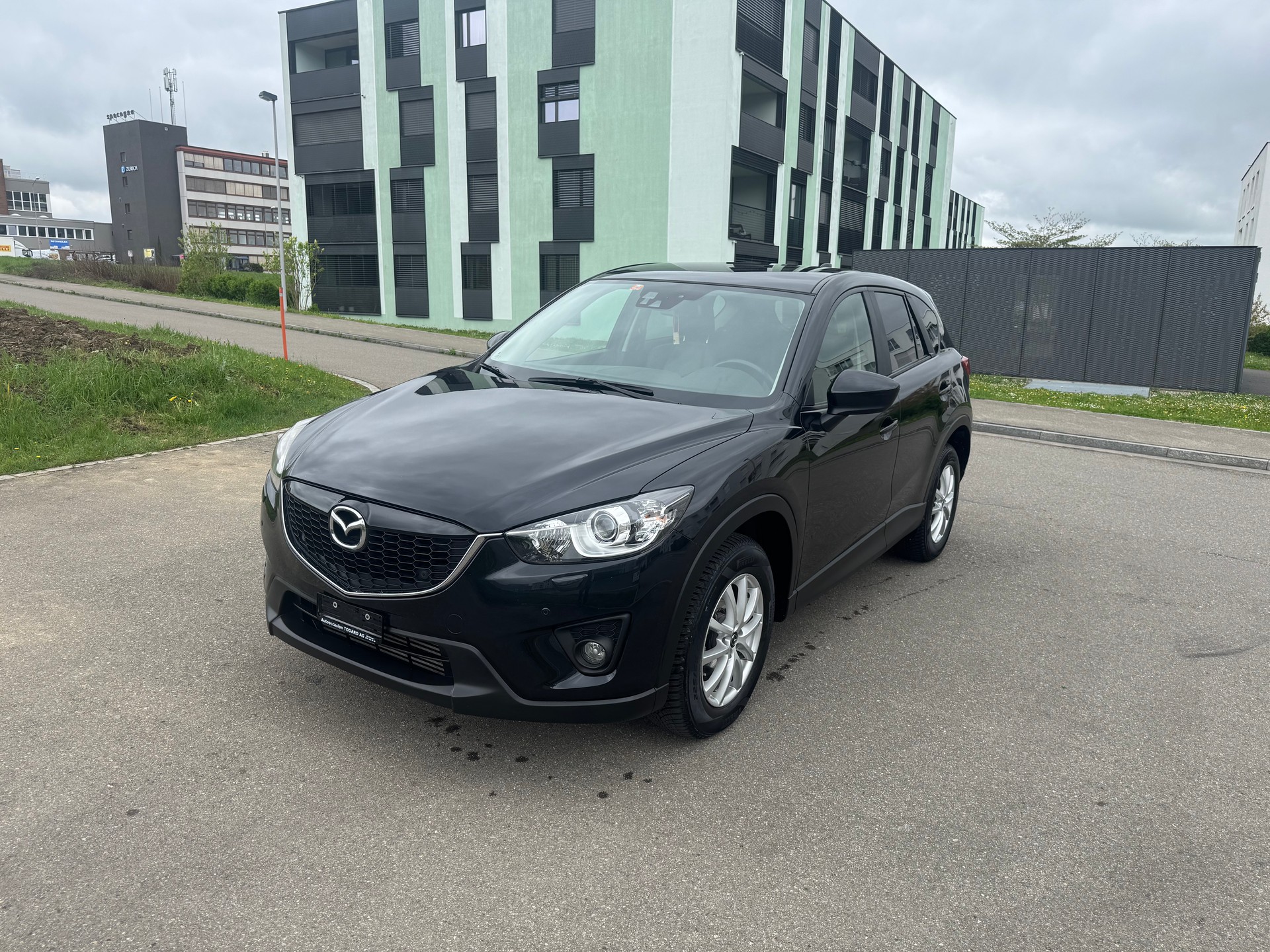 MAZDA CX-5 2.2 D Revolution AWD-image-1