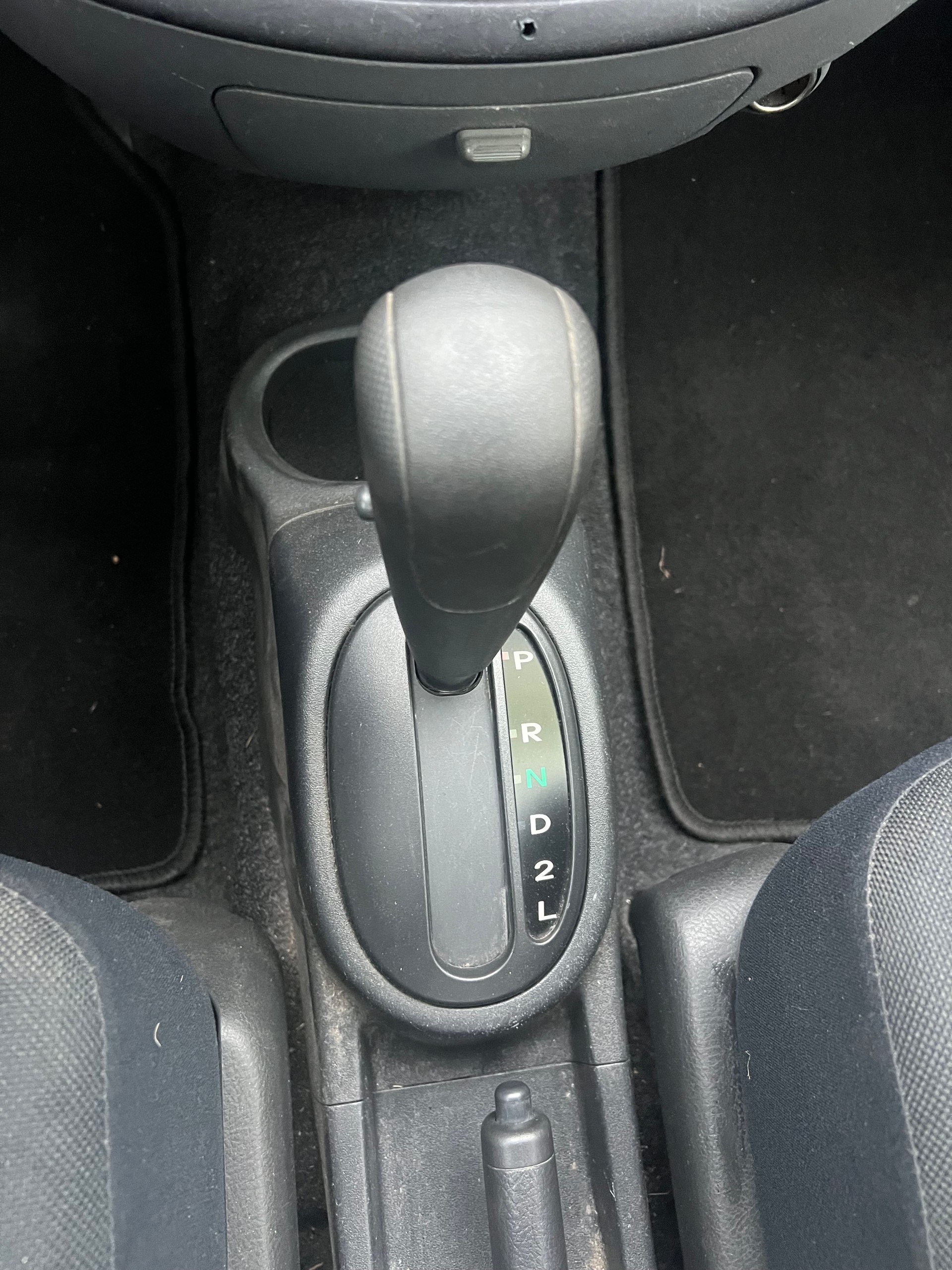 DAIHATSU Sirion 1.3 S Custom 4WD Automatic-image-3