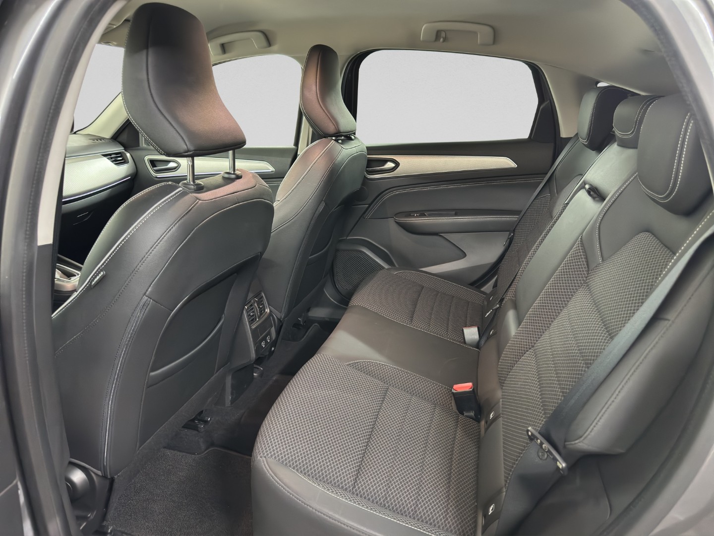 RENAULT Arkana 1.6 E-Tech Intens-image-14
