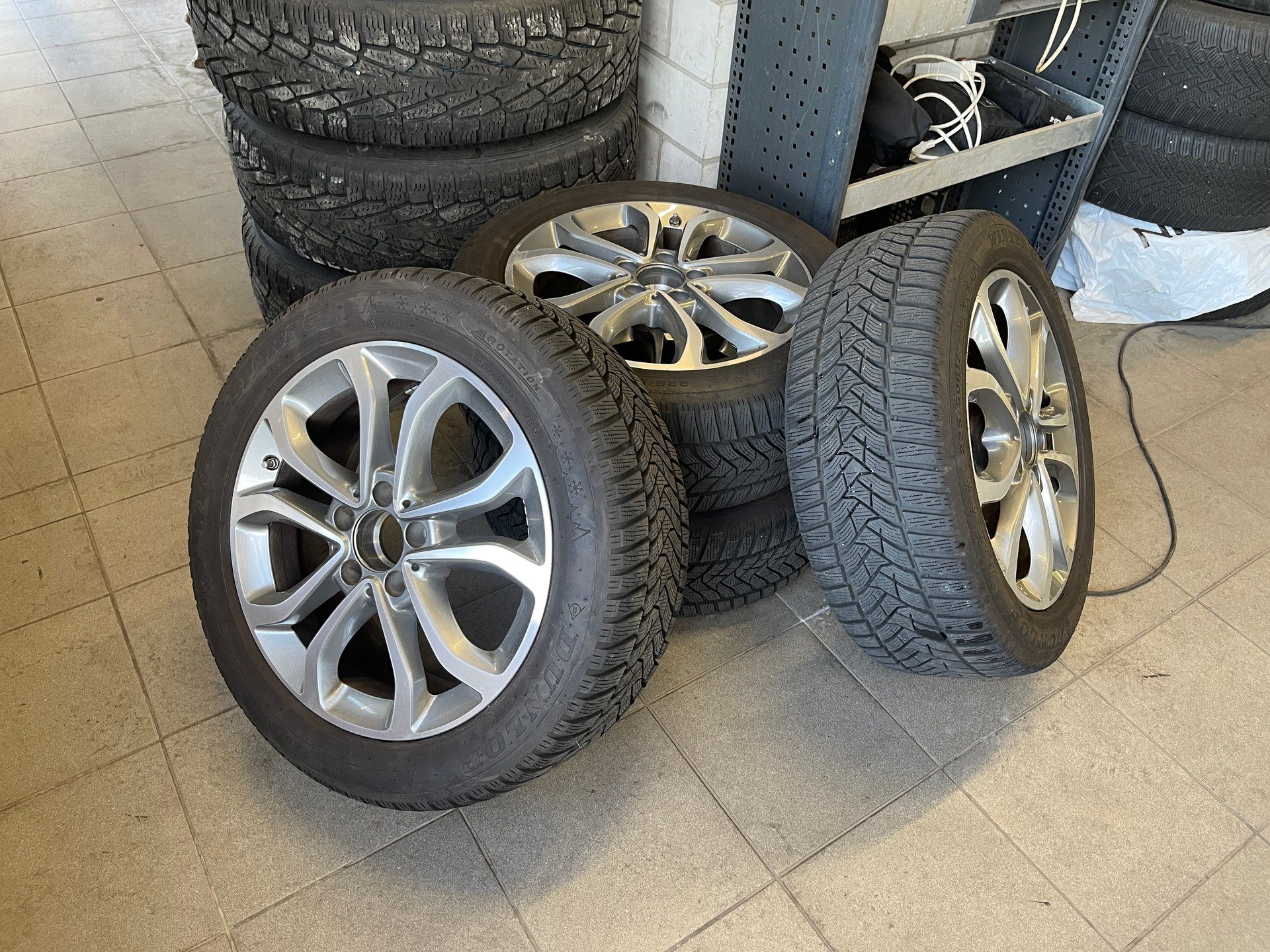 MERCEDES-BENZ C 400 Avantgarde 4Matic 7G-Tronic-image-15