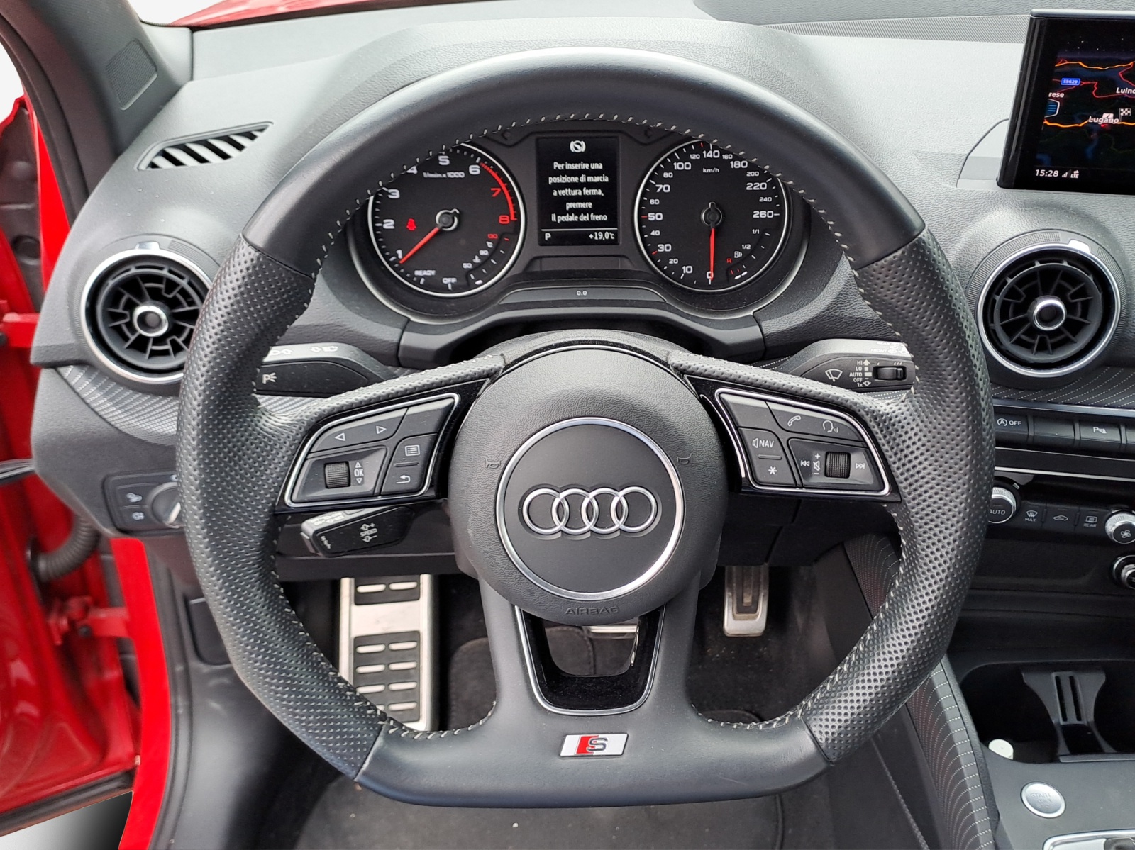 AUDI Q2 35 TFSI Sport S-tronic-image-9