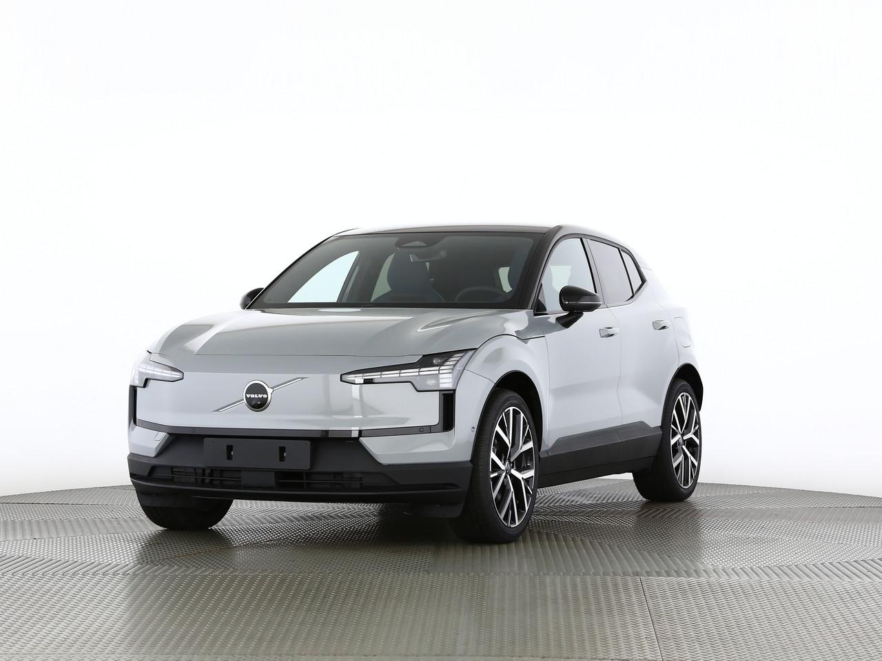 VOLVO EX30 P5 Longe Range Ultra-image-0