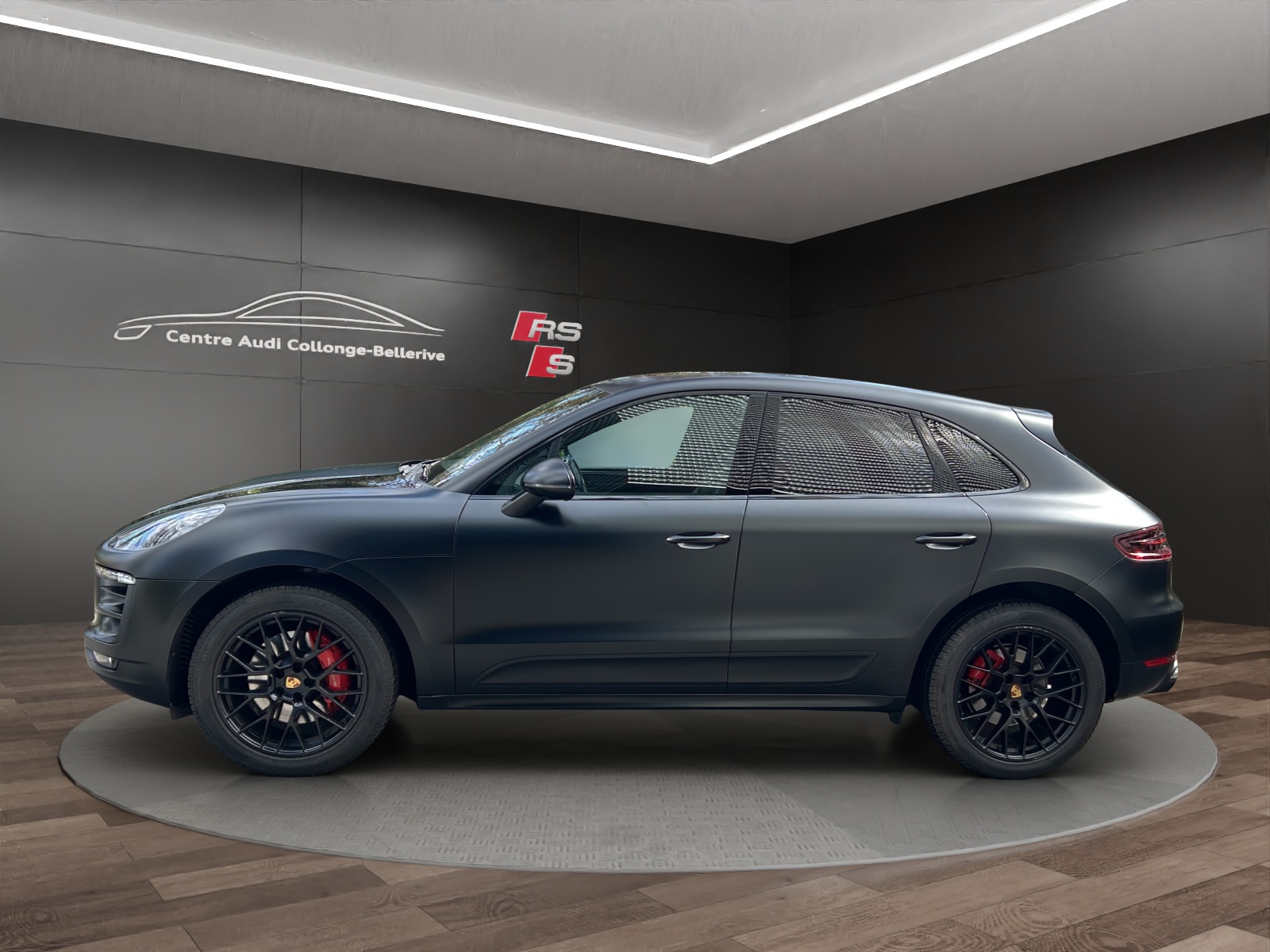 PORSCHE Macan GTS PDK-showroom-element-2
