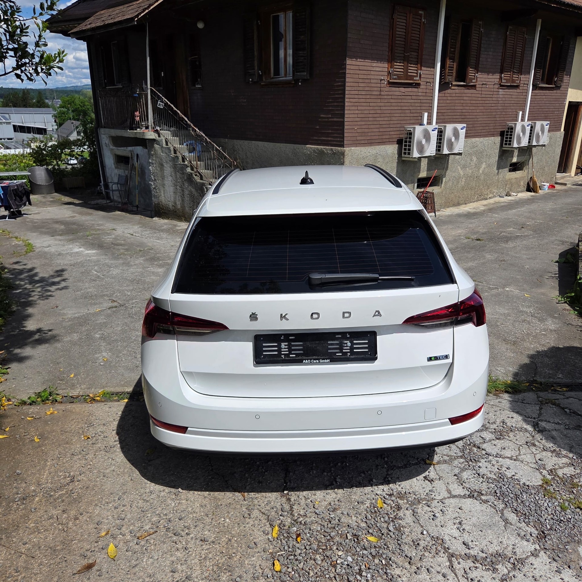SKODA Octavia Combi 1.0 TSI mHEV DSG Style-image-4