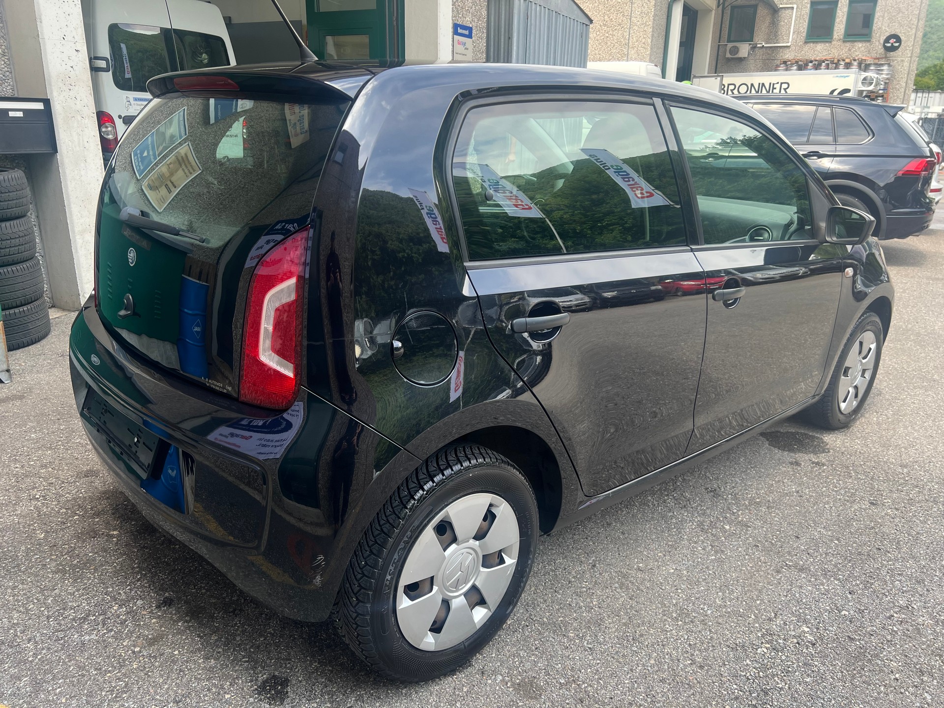 VW Up 1.0 take up-image-3