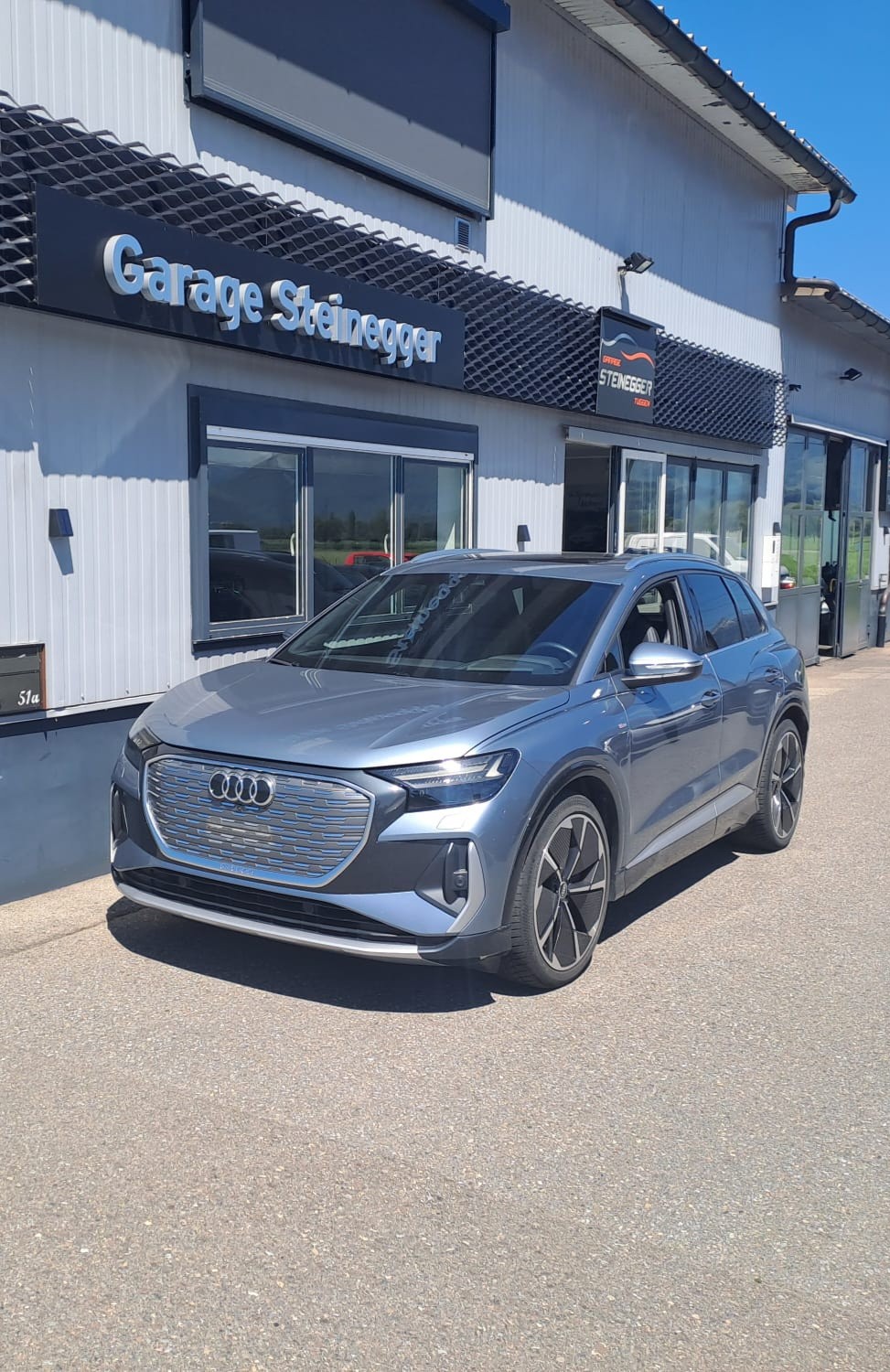 AUDI Q4 e-tron 50 quattro *S-Line*-image-0