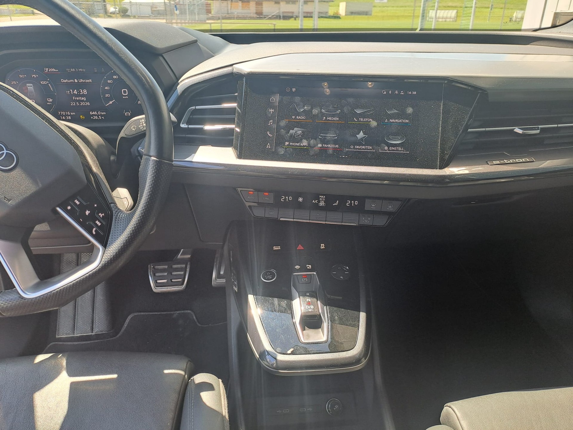 AUDI Q4 e-tron 50 quattro *S-Line*-image-10