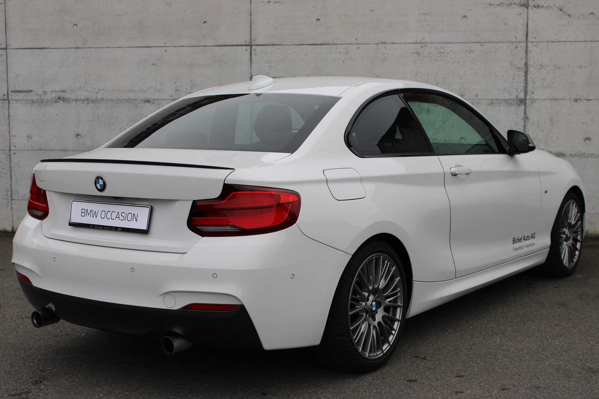 BMW M240i xDrive-image-4
