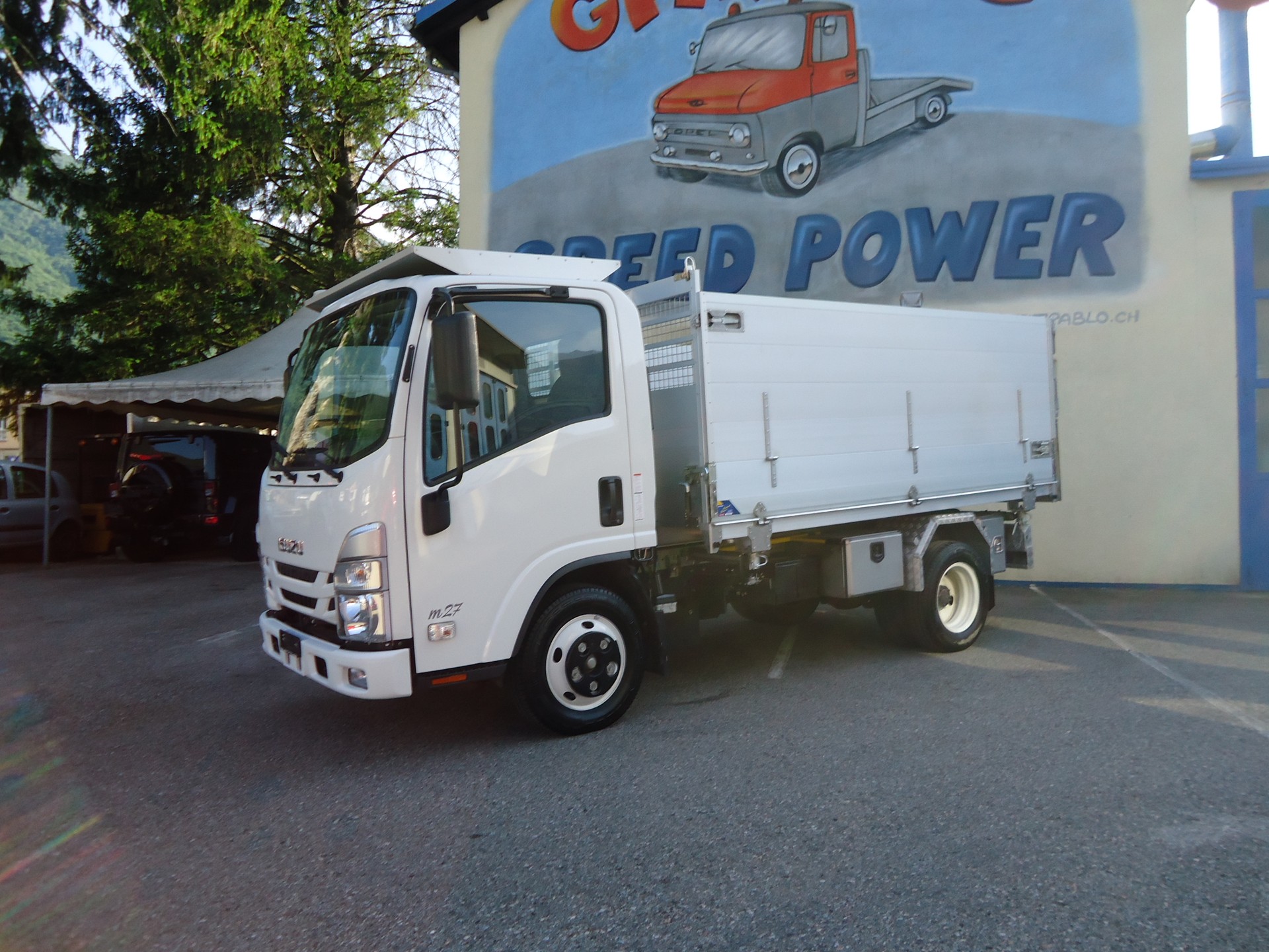 ISUZU M27 - Ponte Ribaltabile 3 Lati in Alluminio con Sopra Sponde + Gancio Traino KG. 3500