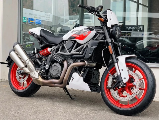 INDIAN FTR 1200 Sport-showroom-element-1