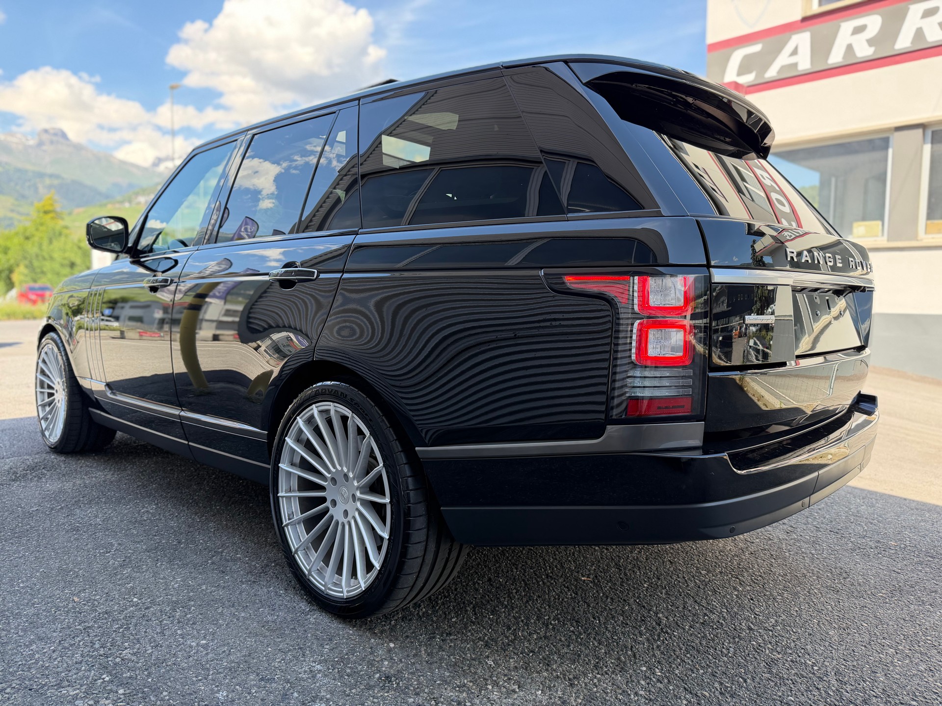 LAND ROVER Range Rover 4.4 SDV8 Autobiography Automatic-image-5