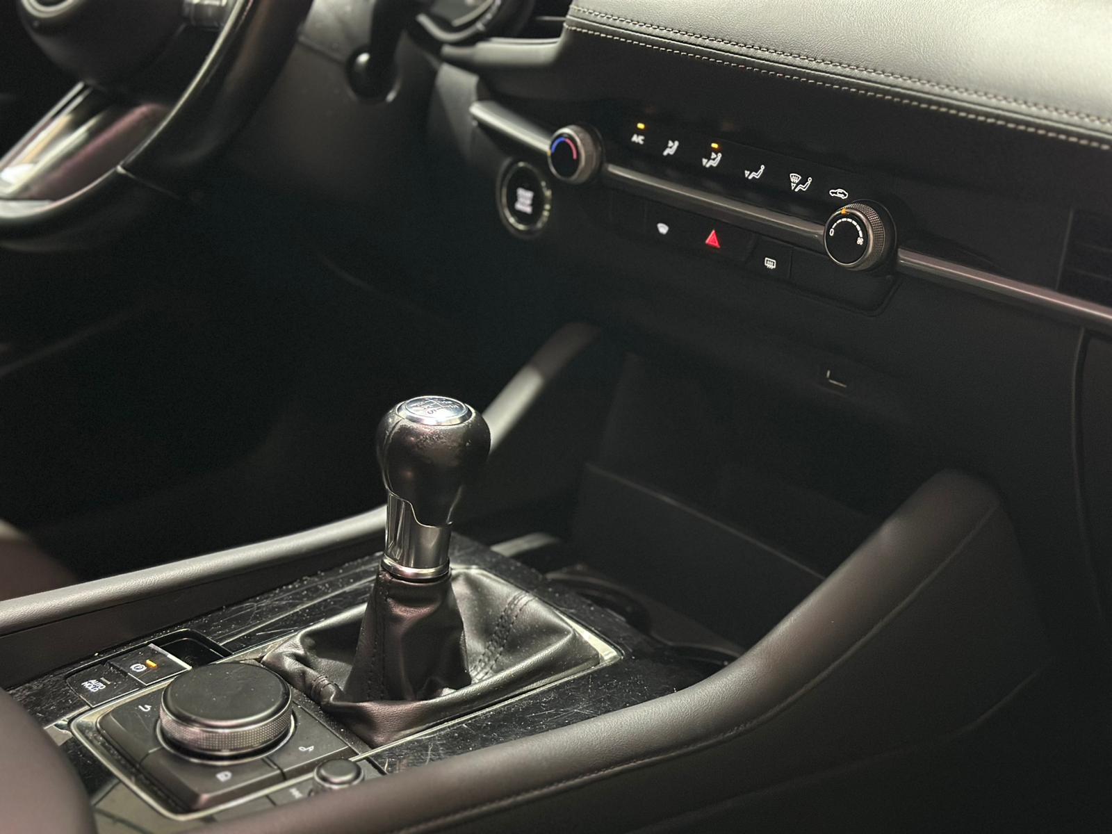 MAZDA 3 Hatchback SKYACTIV-X M Hybrid 180 Ambition AWD-image-13